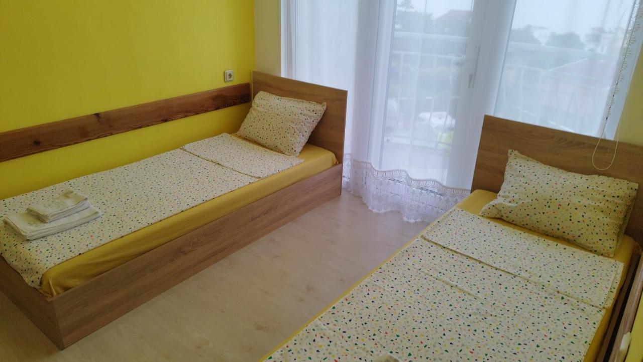 Family Hotel Kentavar 2 Бяла Экстерьер фото