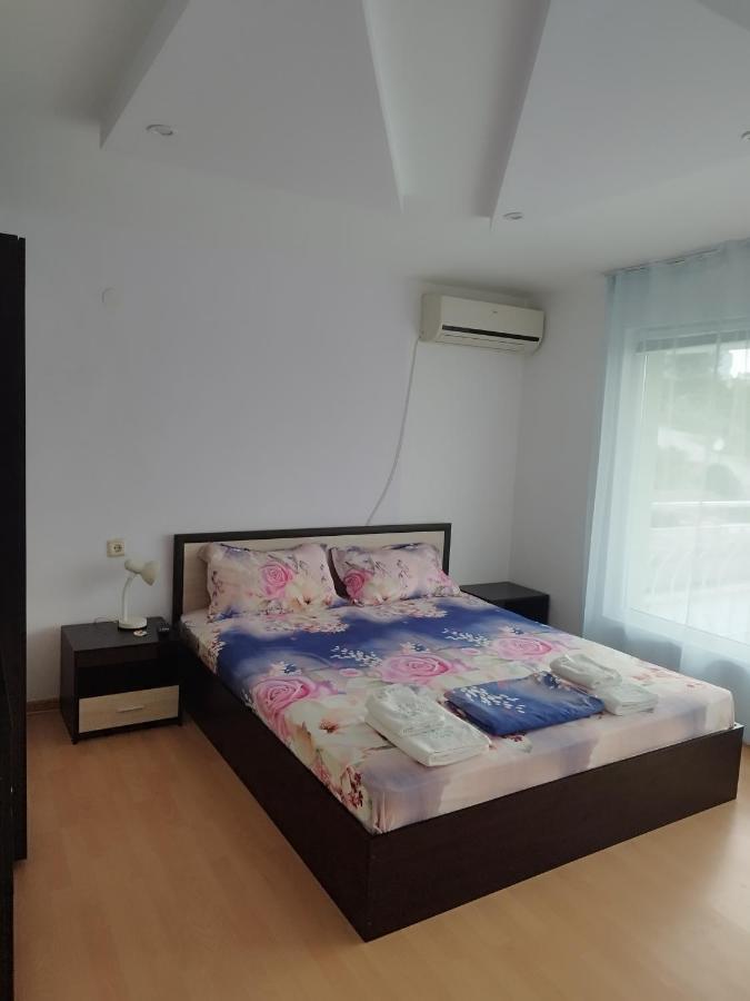 Family Hotel Kentavar 2 Бяла Экстерьер фото